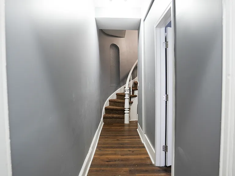 1628 Division St — Photo 14