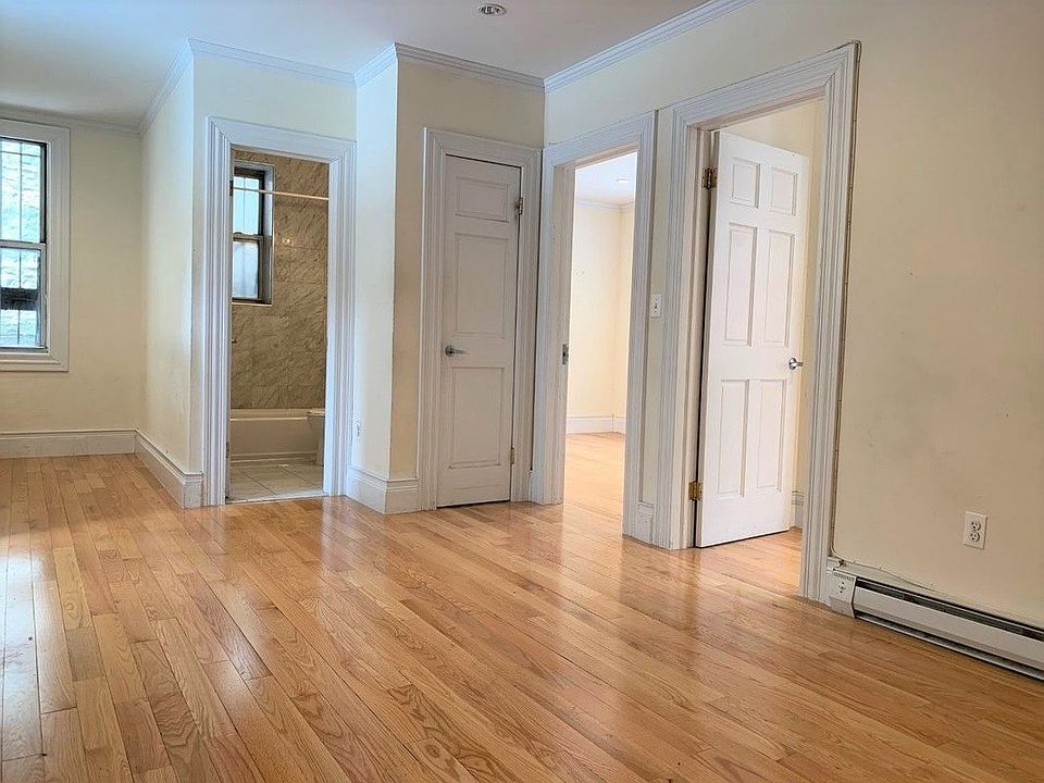 1st image of 621 9th Ave #2A