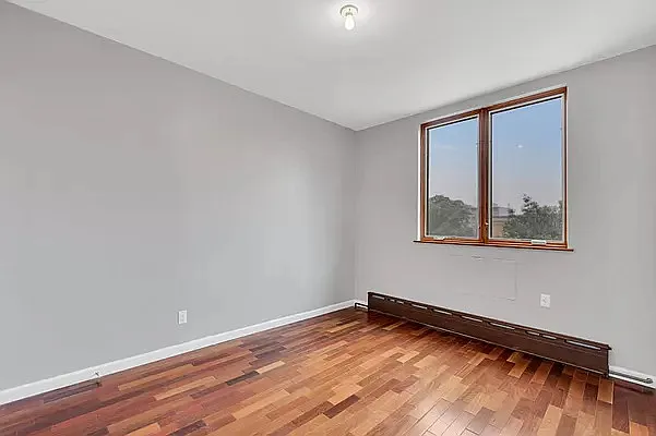 Rented by Green Leaf Management, LLC | media 21