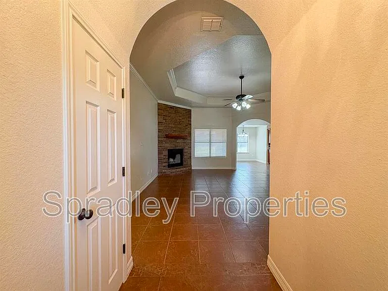 4905 Citrine Dr — Photo 2