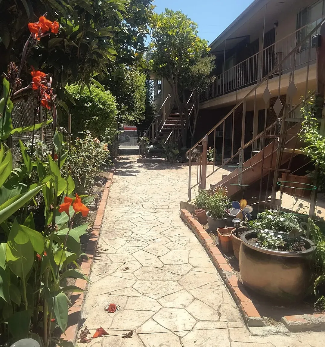 Studio, $1,495 — Photo 2