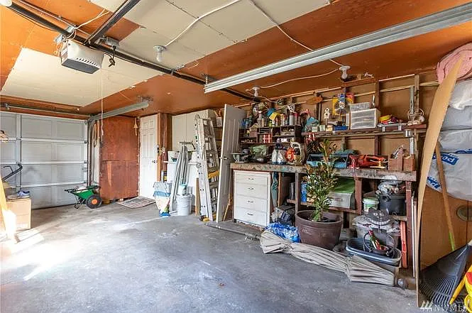 3312 Locust Ave W — Photo 30