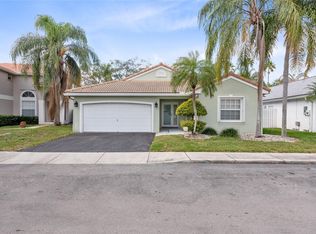 1023 NW 125th Ter, Sunrise, FL 33323