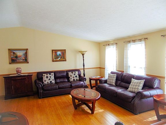 4th image of 4257 Fox Hollow Dr