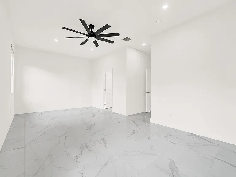 407 Bella Sol Way #1 — Photo 24