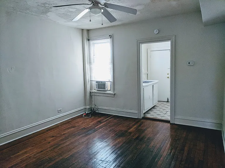 518 W. Grace St.* — Photo 39