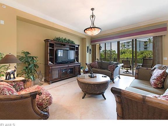 2nd image of 1400 Gulf Shore Blvd N #207