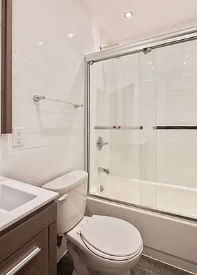 Rented by MNS | media 12