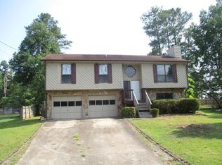 2547 Carol Cir, Douglasville, GA 30135