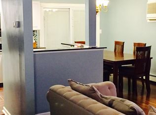 231 Beebe Rd, Mineola, NY 11501