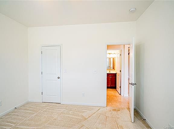 5th image of 129 Marquette Dr