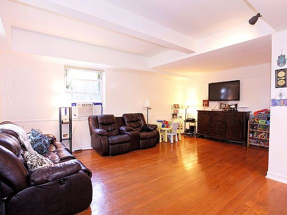 3rd image of 135-12 77th Ave #7SPECIAL