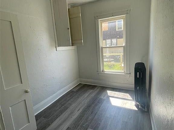 5th image of 1234 W 6th St APT 2