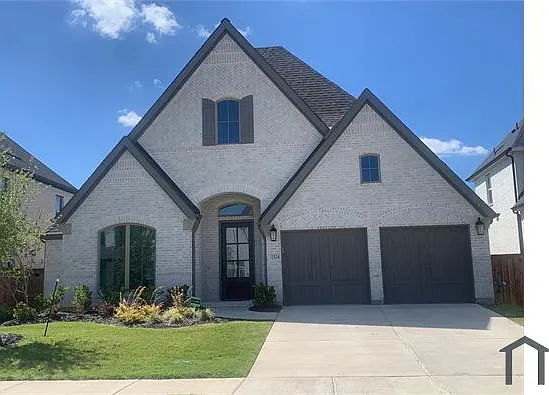 2524 Lafayette Dr