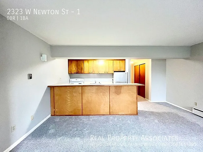 2323 W Newton St #1 — Photo 4