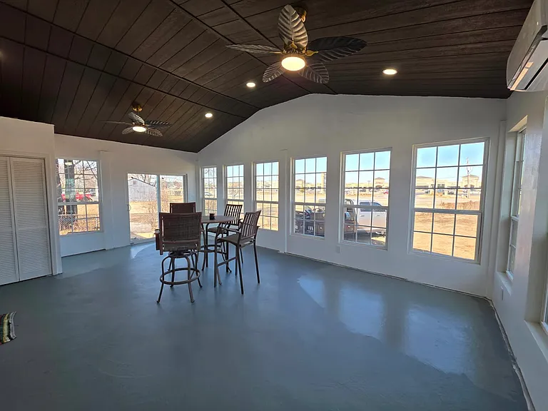 2026 Angus Dr — Photo 18