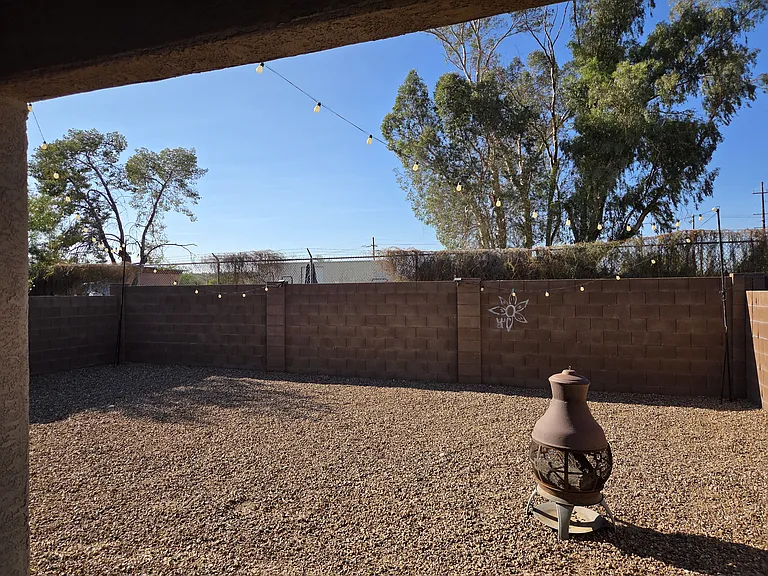 2122 W Ephesus Ct — Photo 22