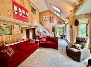 59 Colonial Ridge Rd, West Dover, VT 05356