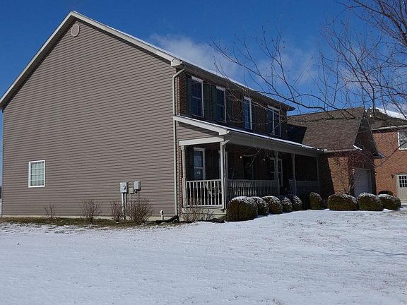 3rd image of 2842 Carriage West Ct