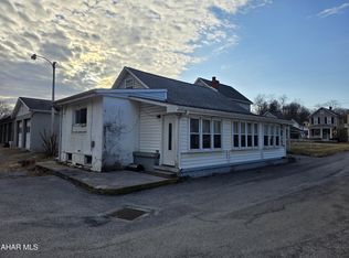 524 Park Ave, Tyrone, PA 16686