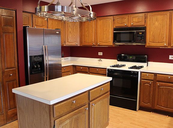 4th image of 245 Lorraine Cir #245