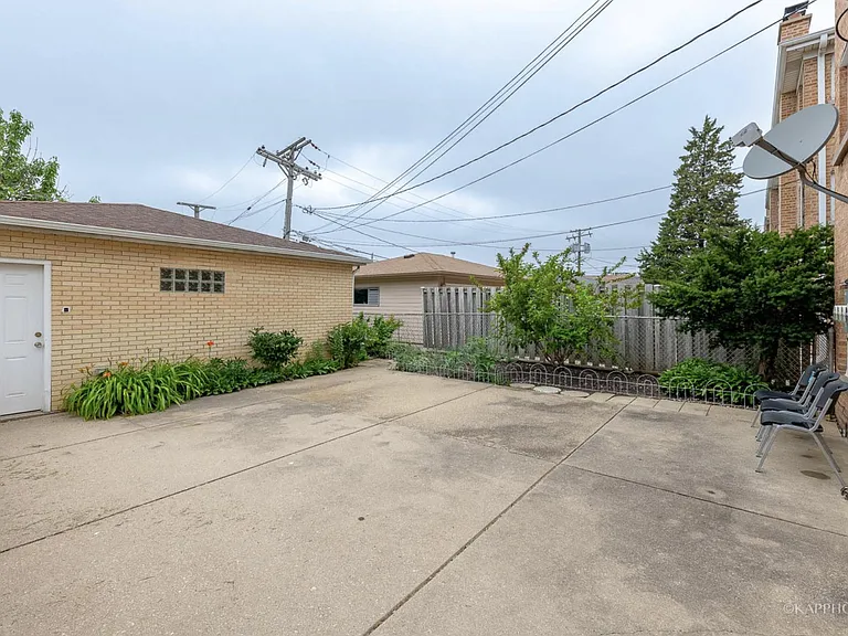 4600 N Sayre Ave #1 — Photo 23