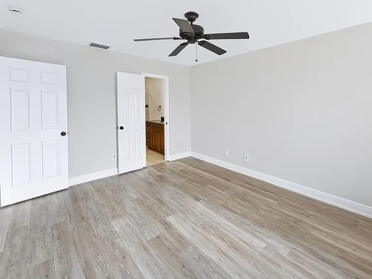 5693 Rattlesnake Hammock Rd #203 — Photo 14