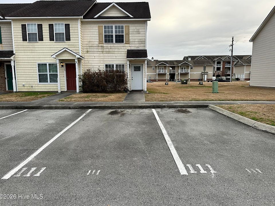 1st image of 111 Bridgewood Drive