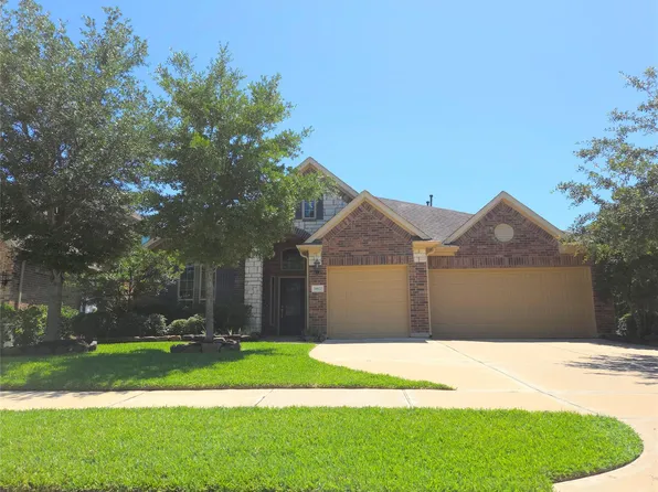 14822 Twin Waters Ct, Houston, TX 77044