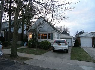 726 Oakland Ave, Staten Island, NY