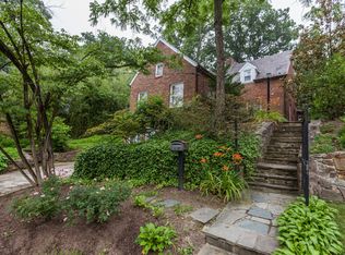 2934 Chesapeake St NW, Washington, DC 20008