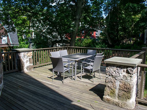 Side deck