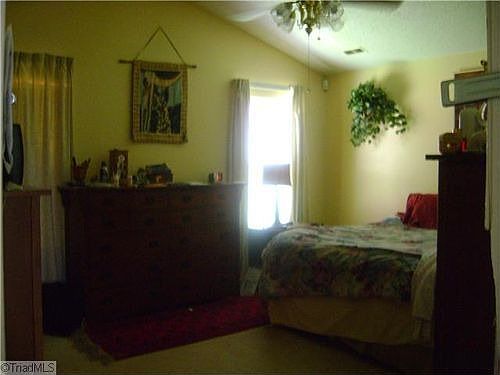4th image of 1703 Bellwick Dr