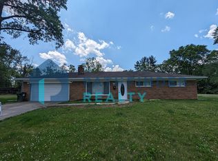 404 W Sherry Dr, Dayton, OH 45426