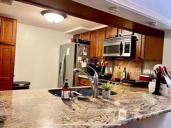 4th image of 130 Cameron St #109