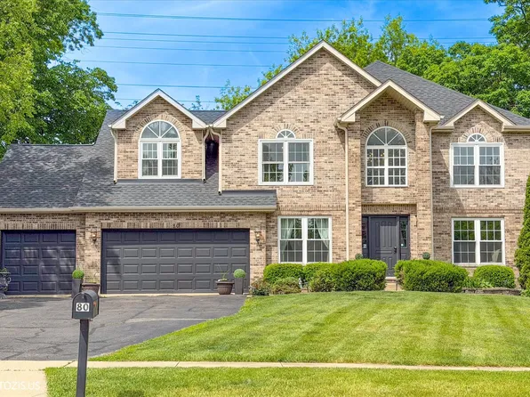 80 Chestnut Ct, Elgin, IL 60120