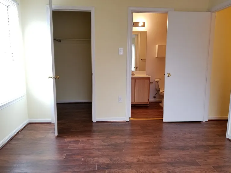 2800 Clear Shot Dr #5 — Photo 9