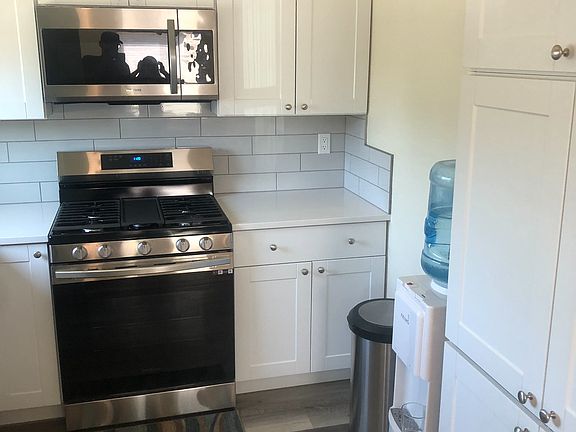 2nd image of 717 Walnut Park Ave