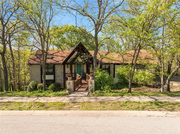 7206 Larson Ave, Kansas City, MO 64133