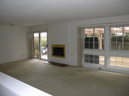 2nd image of 1422 Ocala Ct