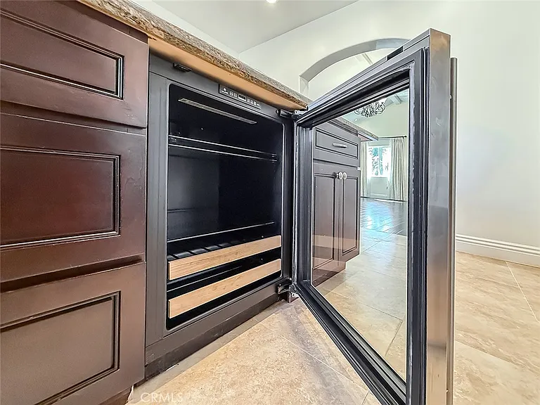5960 Balcom Ave — Photo 18