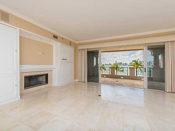4th image of 5335 Fisher Island Dr #5335