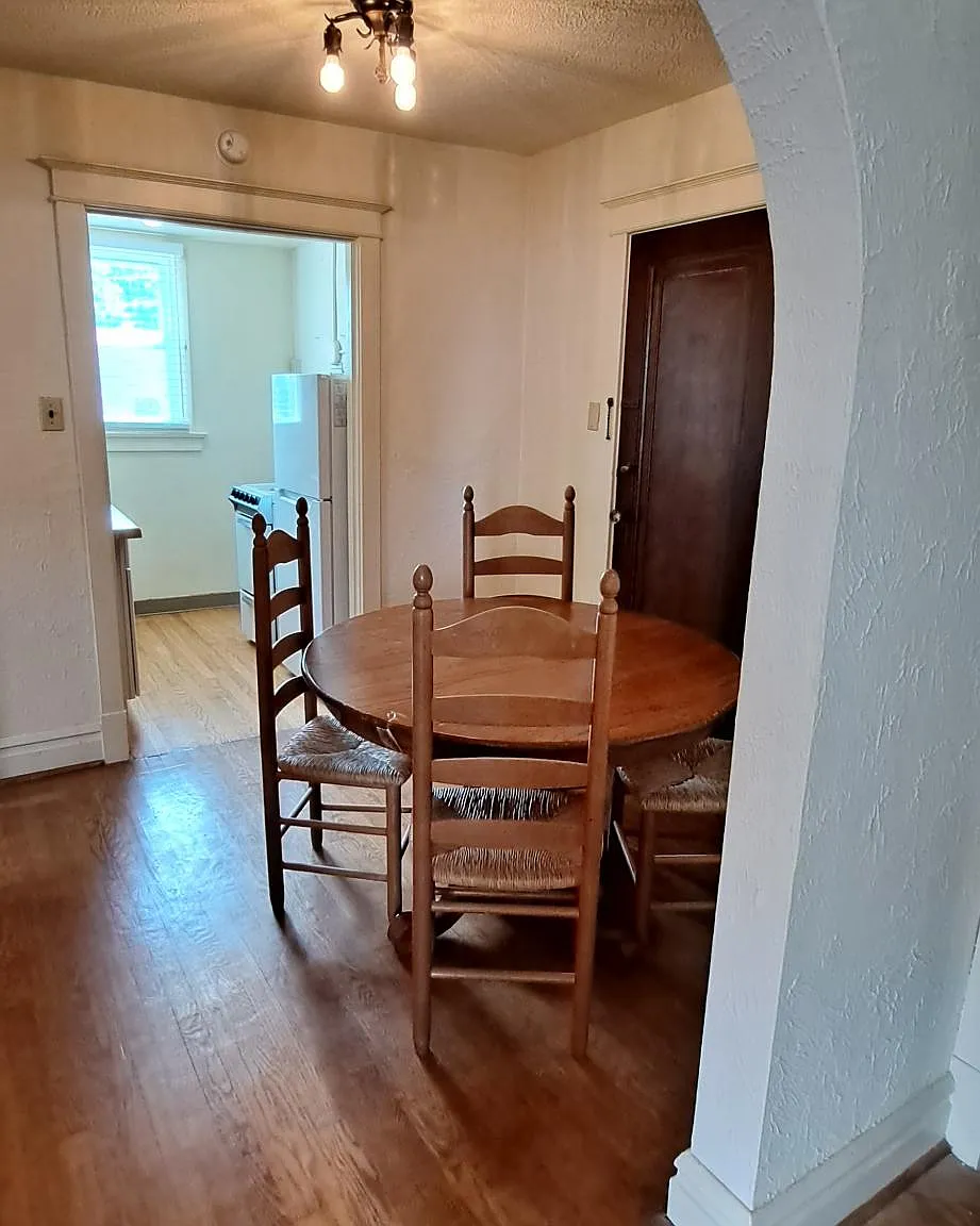 1017 Hi Pointe Pl — Photo 3