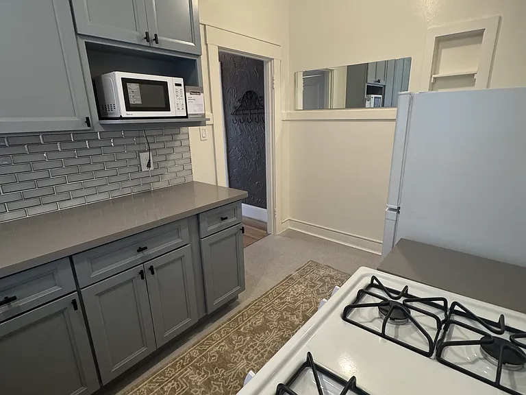 72 Vernon St #6 — Photo 10