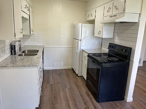 3rd image of 1702 Kirk Ave #104