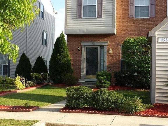 4th image of 1933 Gardenia Ct