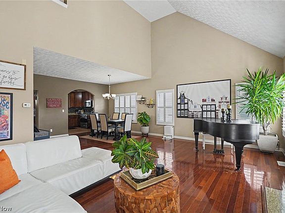 4th image of 3865 Arcadia Cir