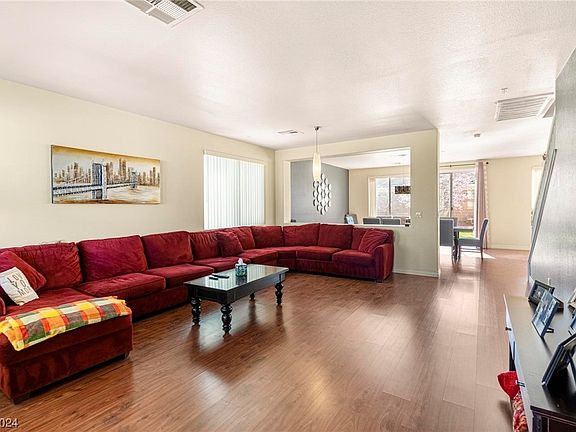 4th image of 229 Centocelle Ave