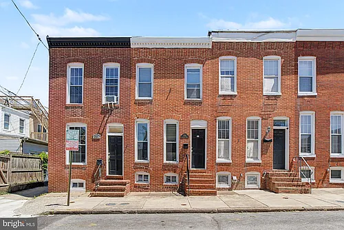 1303 Clarkson St Photo 1