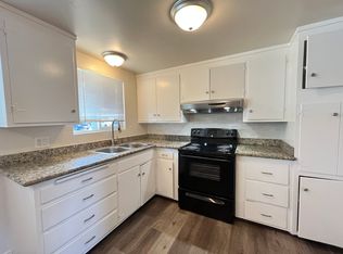1300 Yulupa Ave APT 3, Santa Rosa, CA 95405